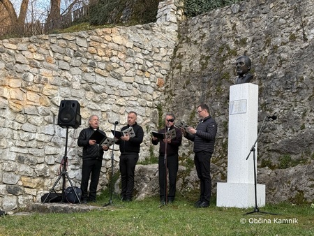 Spominska slovesnost pri spomeniku Franceta Tomšiča  (10)